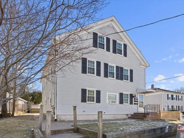 20 Peck Ave, Plymouth, MA 02360