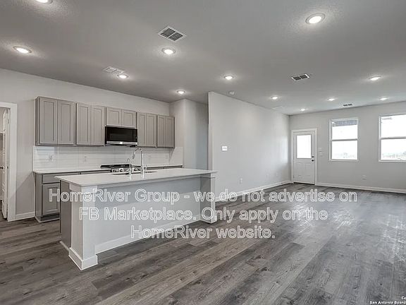 5th image of 4318 Clarisse St