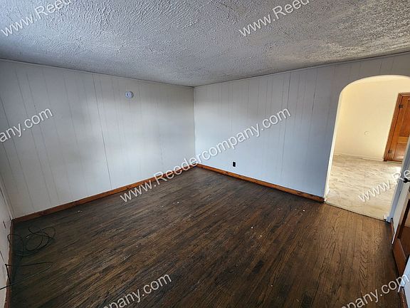 3rd image of 3941 Sheffield Ave #2