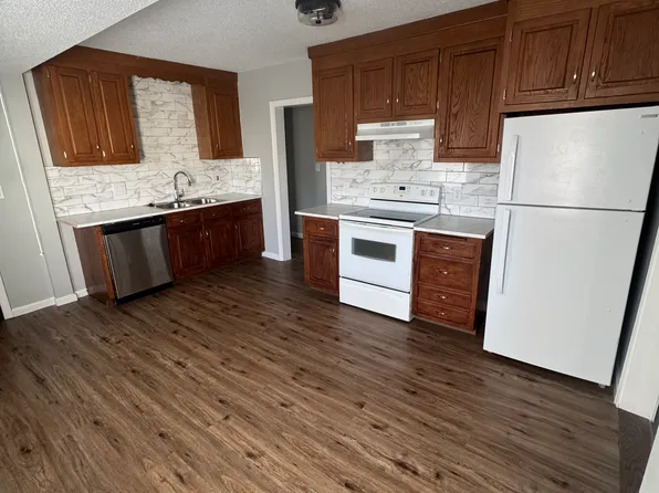 248 Lawlor St APT 1, New Britain, CT 06051