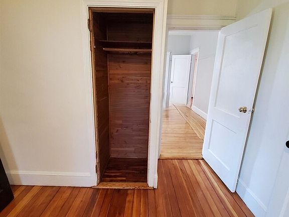 4th image of 19 Arden St #1
