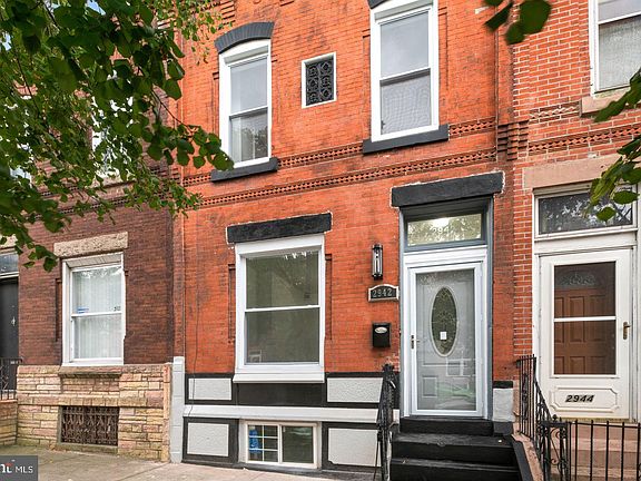 2nd image of 2942 W Girard Ave