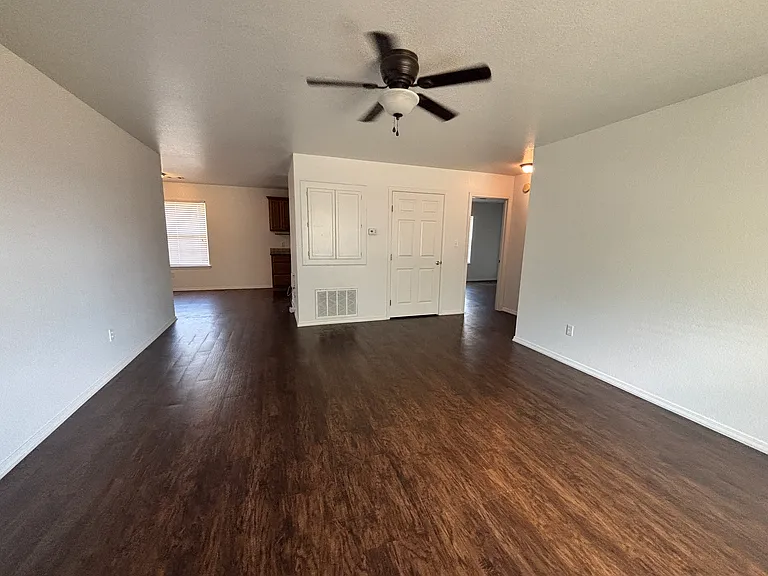 1201 10th Ave NW #1201 — Photo 5