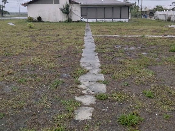 2nd image of 4700 Flamingo Dr