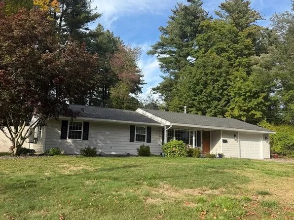 7 Craig Rd, Chelmsford, MA 01824