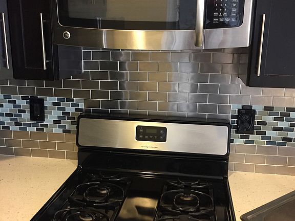 2nd image of 1752 N Kingsley Dr APT 110