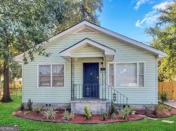 515 W 59th St, Savannah, GA 31405