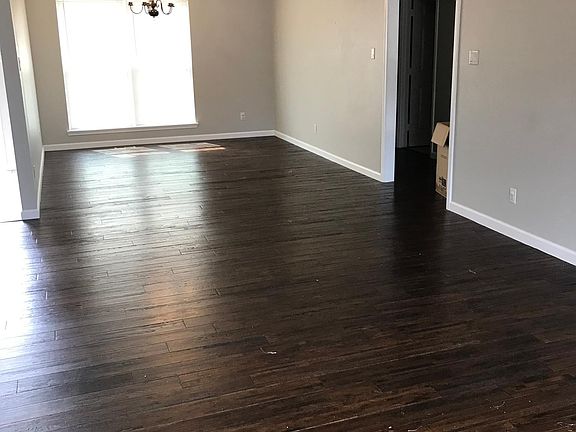 COMBINATION DINING AND DEN AREA