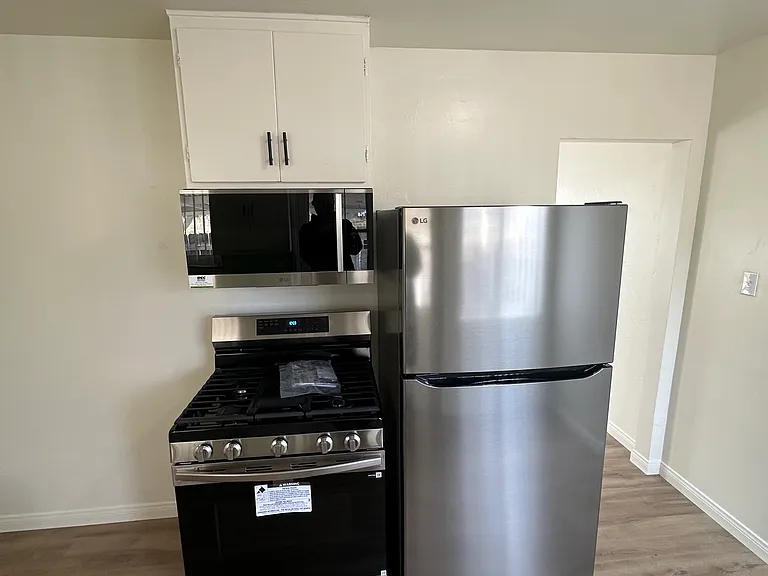 8704 Lind Vern Ct #8704 — Photo 1
