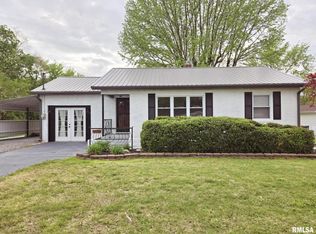 306 N 7th St, Dahlgren, IL 62828