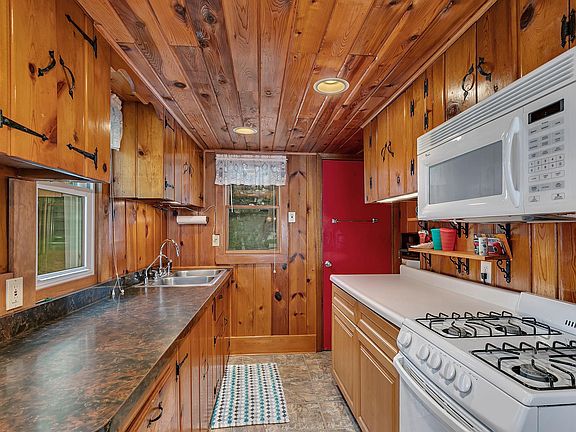 5th image of 36971 Pelican Lake Rd