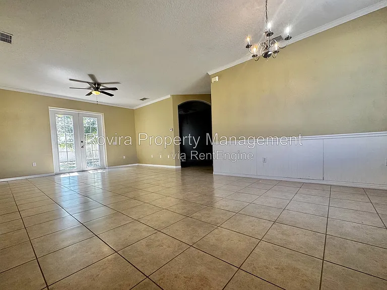 806 Palermo Ct — Photo 2