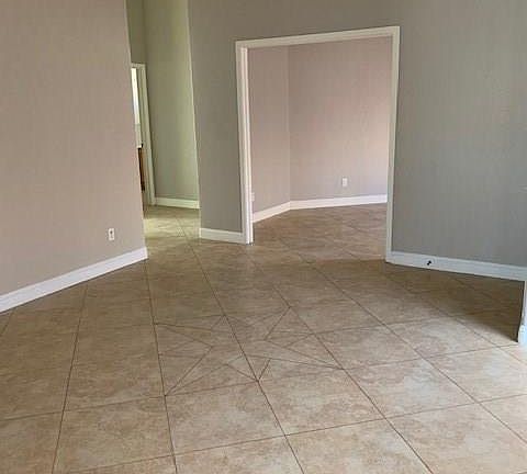 5th image of 2888 Mount Hope Dr