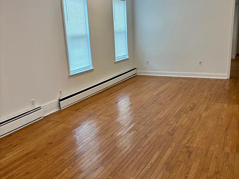 79 Adams Ave — Photo 2