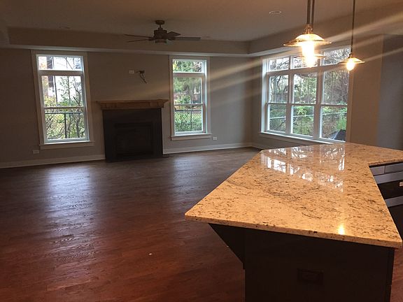 5th image of 344 Martha Ct