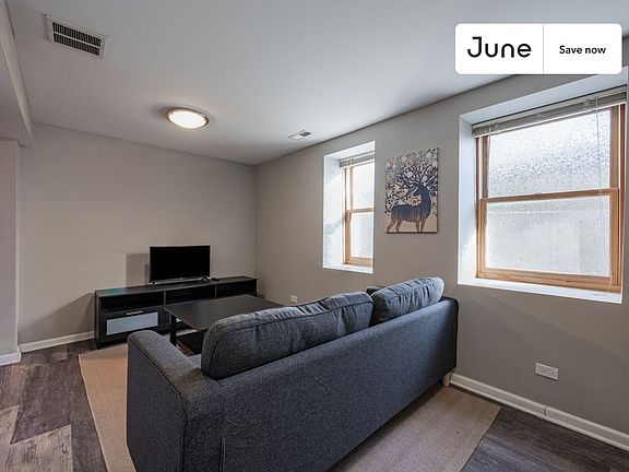 4th image of 3516 W Belden Ave #1
