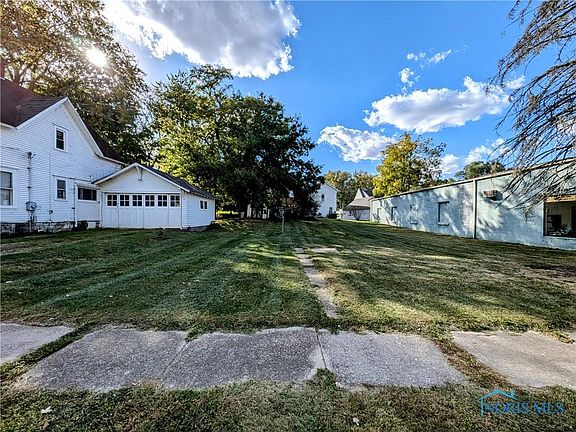 3rd image of 307 N Jonesville St