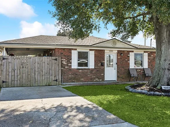 1201 East Dr, Westwego, LA 70094