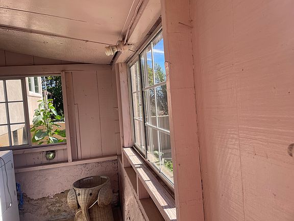 3rd image of 1412 Pine Heights Way