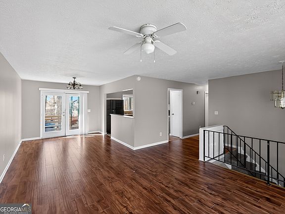 4th image of 1439 Walnut Ridge Way