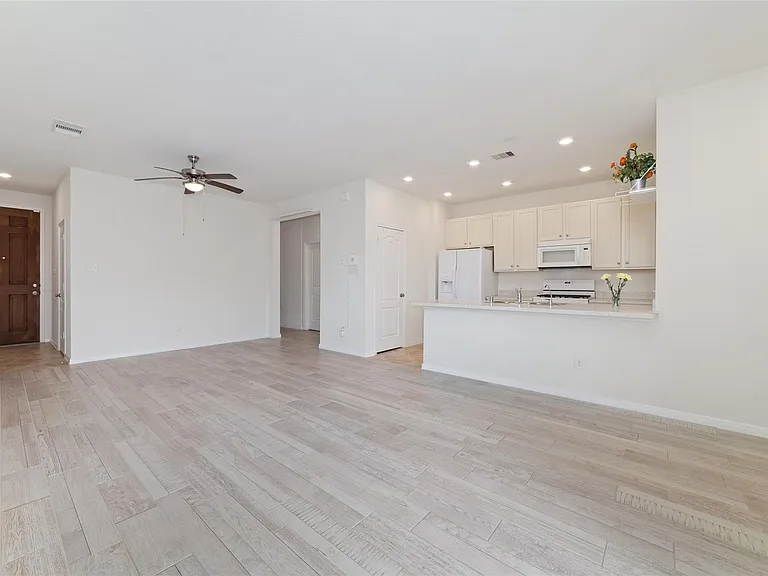 16615 Chill Brook Dr — Photo 14