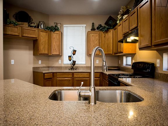 5th image of 13327 S 176th Dr