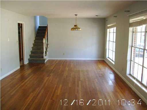 3rd image of 1700 Bayou Blvd