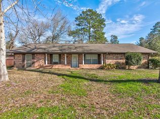 1300 Northwood Dr, Jasper, TX 75951