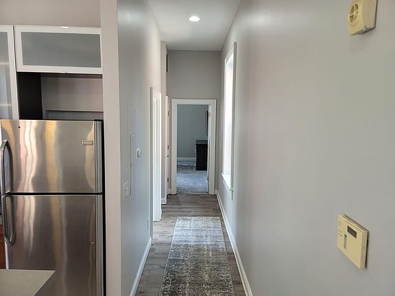 3rd image of 71 Winner Ave #1/2