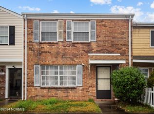 603 Myrtlewood Cir, Jacksonville, NC 28546