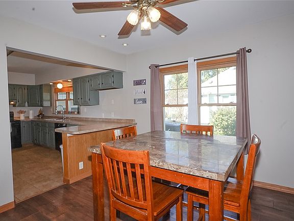 4th image of 540 S Main Street