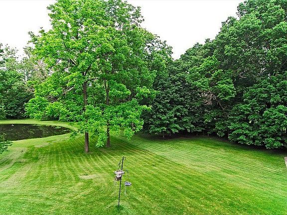 Back yard with Pond/backs to golf course