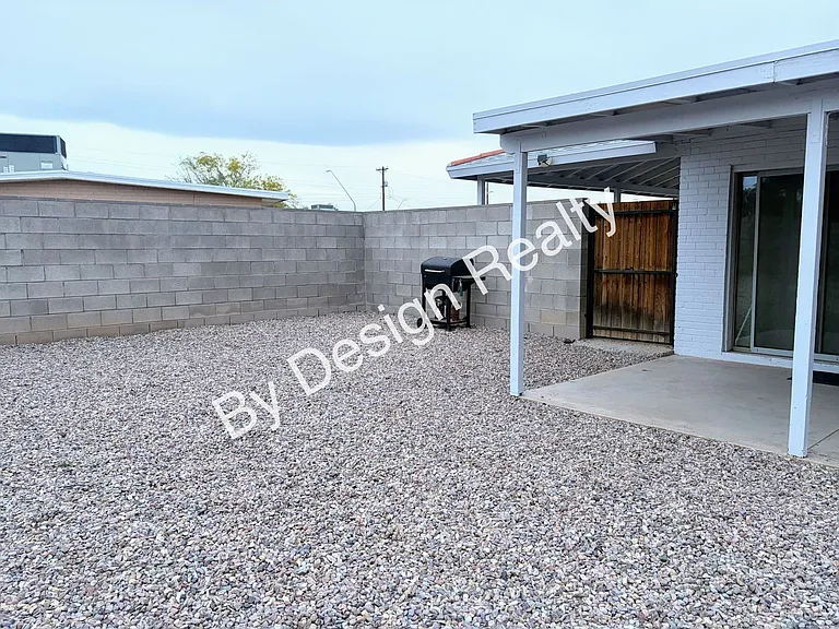5840 E 36th St — Photo 17