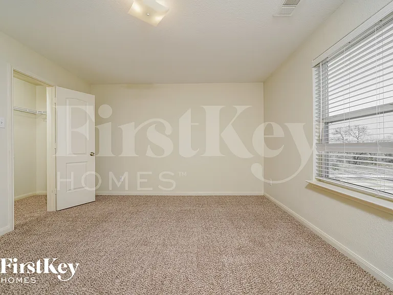 2207 Old Harbor Way — Photo 18