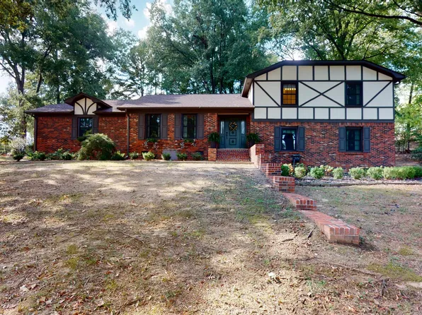 1571 Laura Ln, Dyersburg, TN 38024