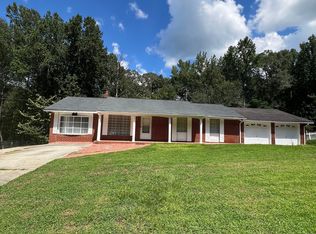 684 Hog Liver Rd, Carrollton, GA 30117