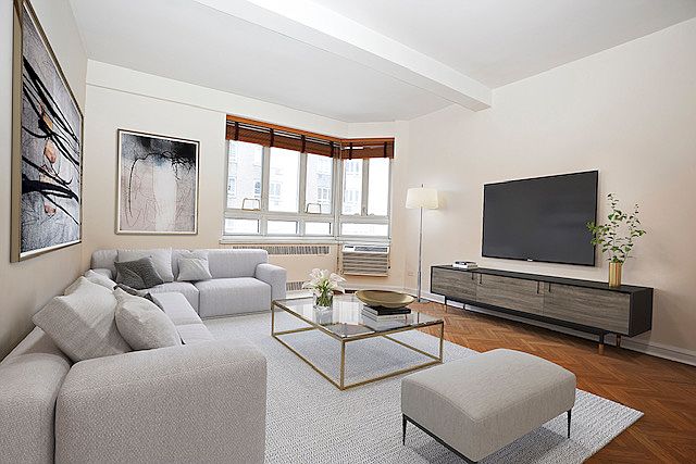 1st image of 333 W 57th St APT 3E
