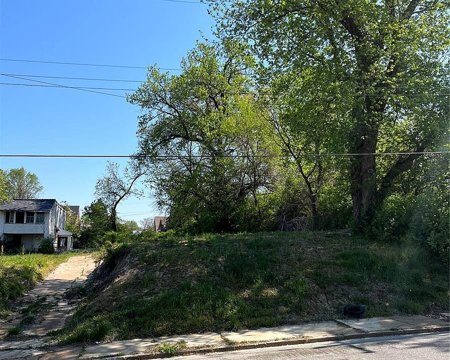 1st image of 5937 Julian Ave