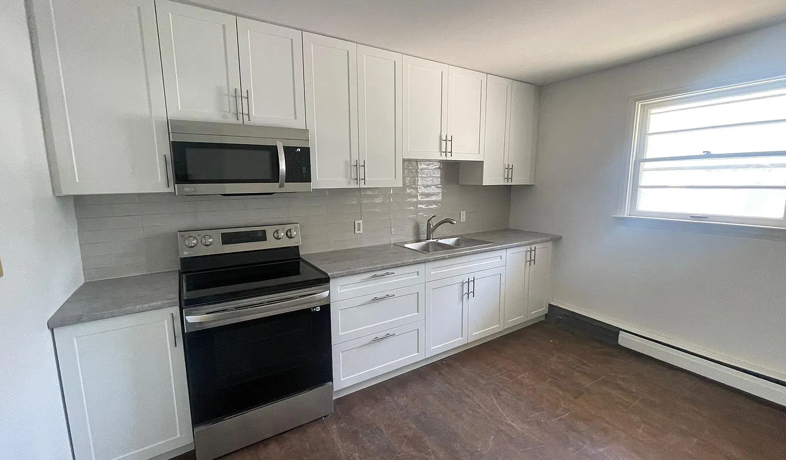 1893 Wavell Street — Photo 2