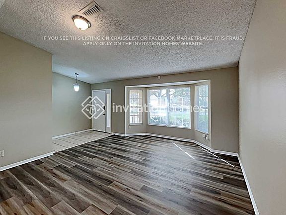 3rd image of 8221 Wellsmere Cir