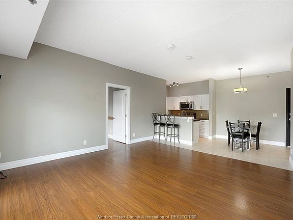 4th image of 250 Manning Rd #110