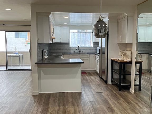 2nd image of 1734 N Fuller Ave APT 204