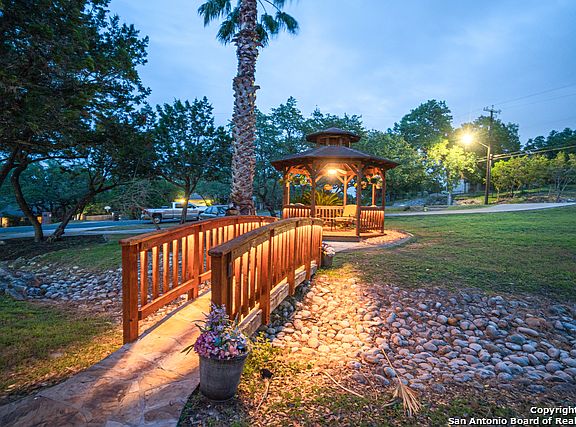 3rd image of 619 Misty Water Ln