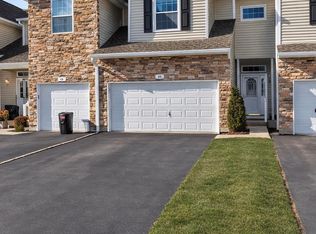 83 Manitou Trail, Kings Park, NY 11754