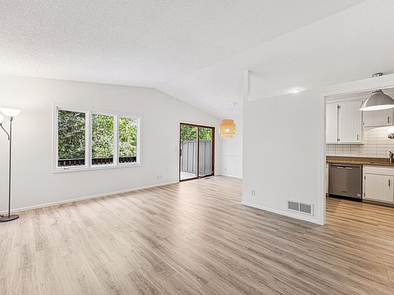5th image of 2622 Aspen Ct
