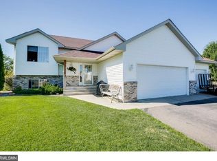 6728 380th Cir, North Branch, MN 55056