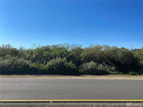 4th image of 463 Ocean Shores Blvd NW