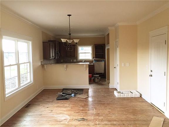 4th image of 2122 Slater Dr Lot 34