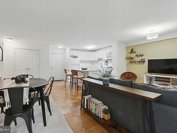 3rd image of 4501 Arlington Blvd APT 229