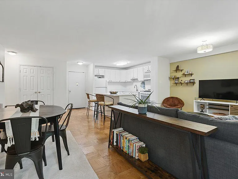 4501 Arlington Blvd #229 — Photo 3